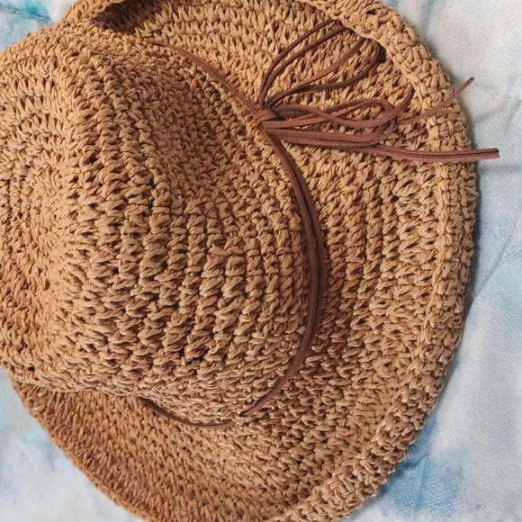 Forever 21 straw hat - Picture 5 of 11
